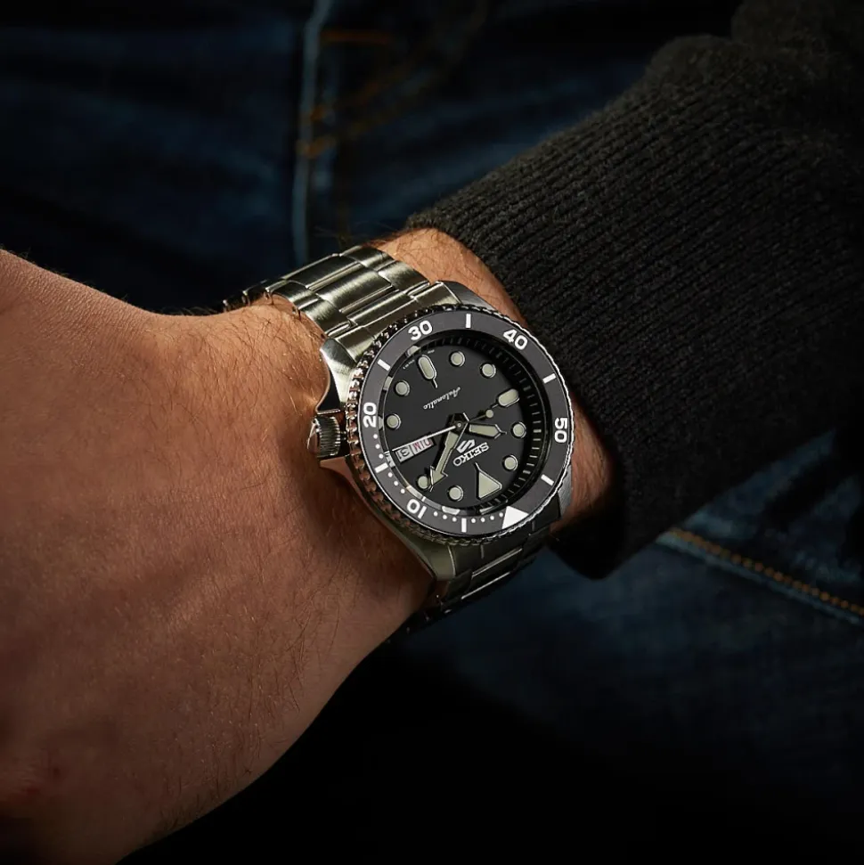 Montre Sport Automatique Moderne en Argent
