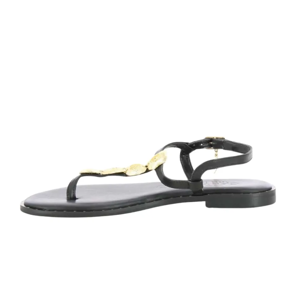 Niki Flat Sandal