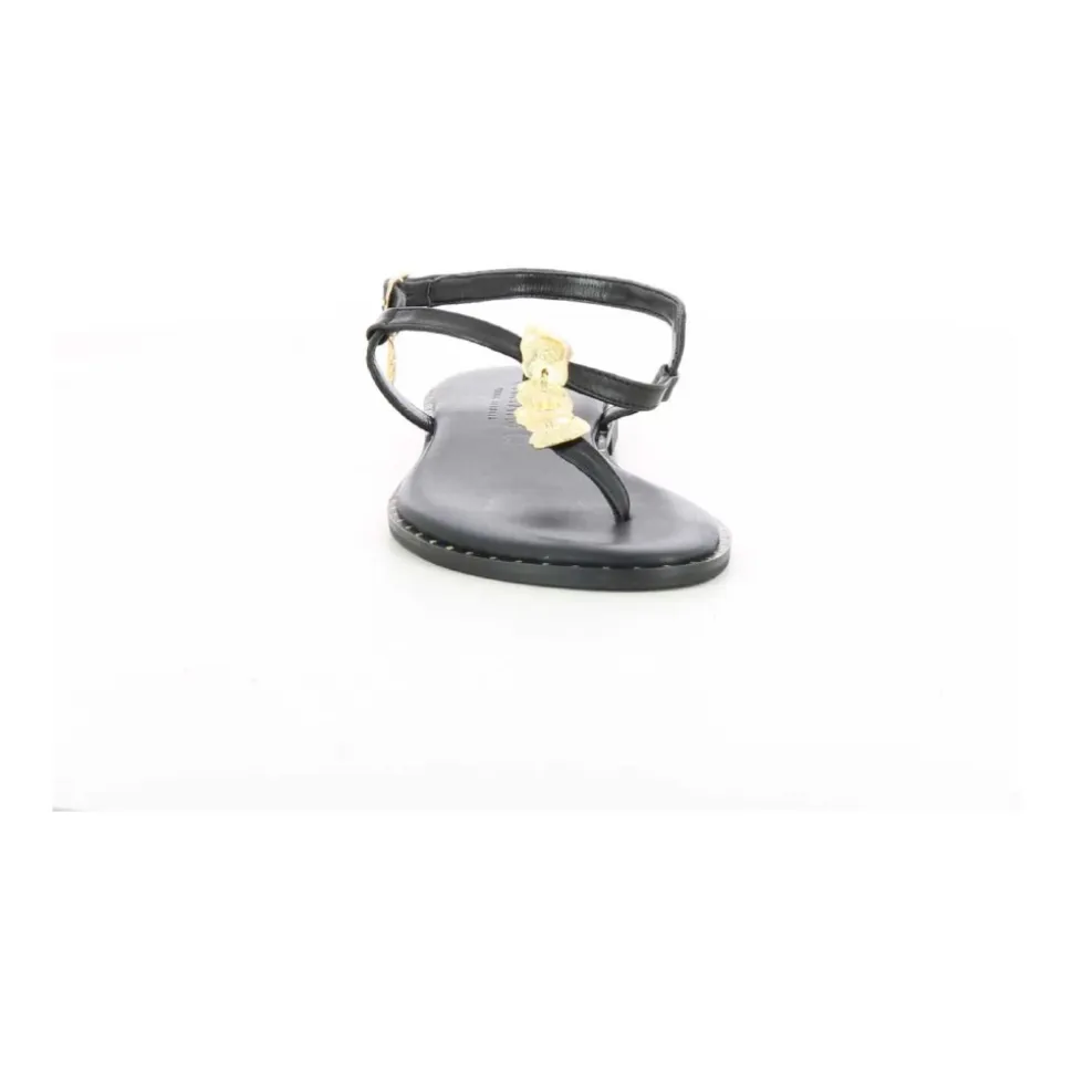 Niki Flat Sandal