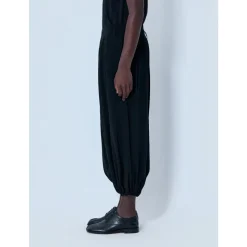 Pantalon ample à entrejambe abaissé