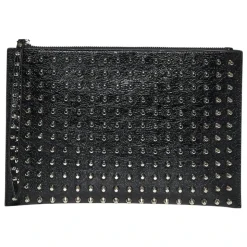 Pochette compacte avec clous décoratifs