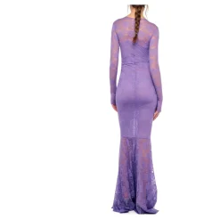 Robe mi-mollet coupée en biais