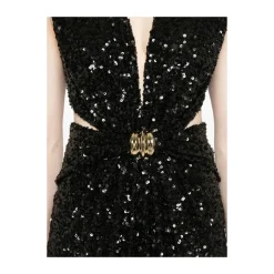 Robe Noire Sans Manches à Col V et Détails Découpés