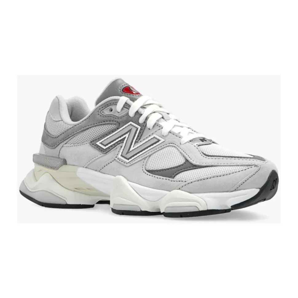 9060 Sneakers
