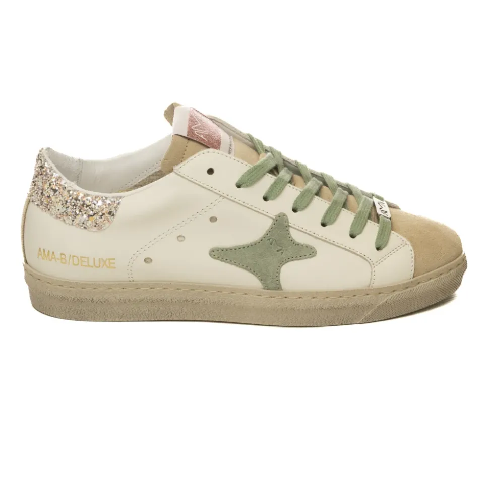 SNK Sneaker