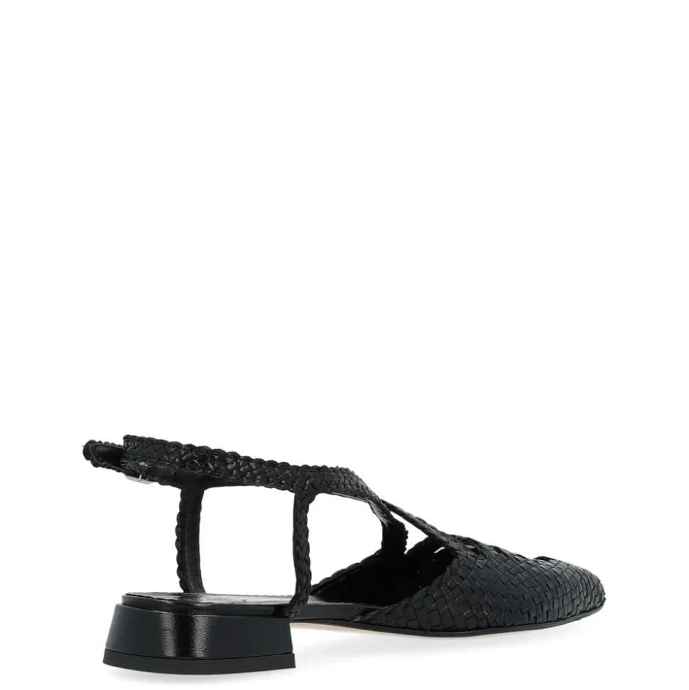 Sonia Sandal