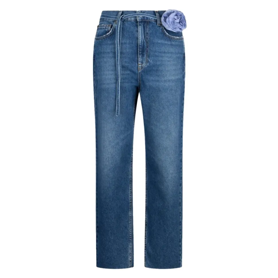 Straight Jeans