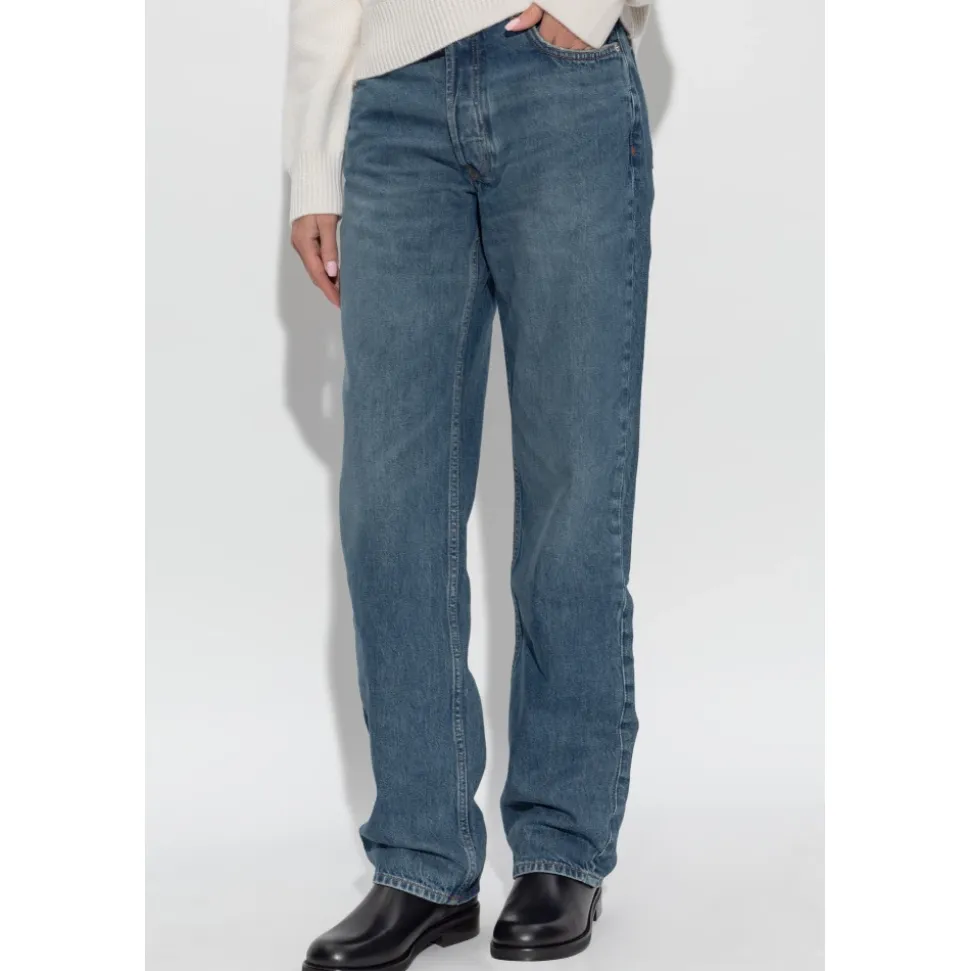 Straight Jeans