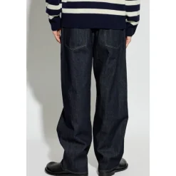 Straight Jeans