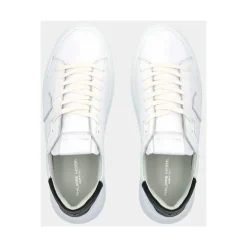 Temple Sneakers