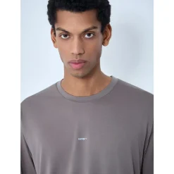 T-shirt de performance à manches longues