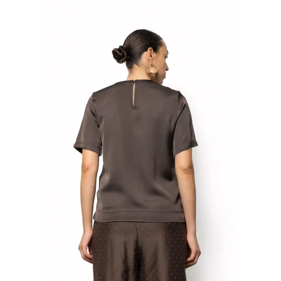 T-shirt en satin à col rond