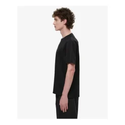 T-shirt noir avec logo central